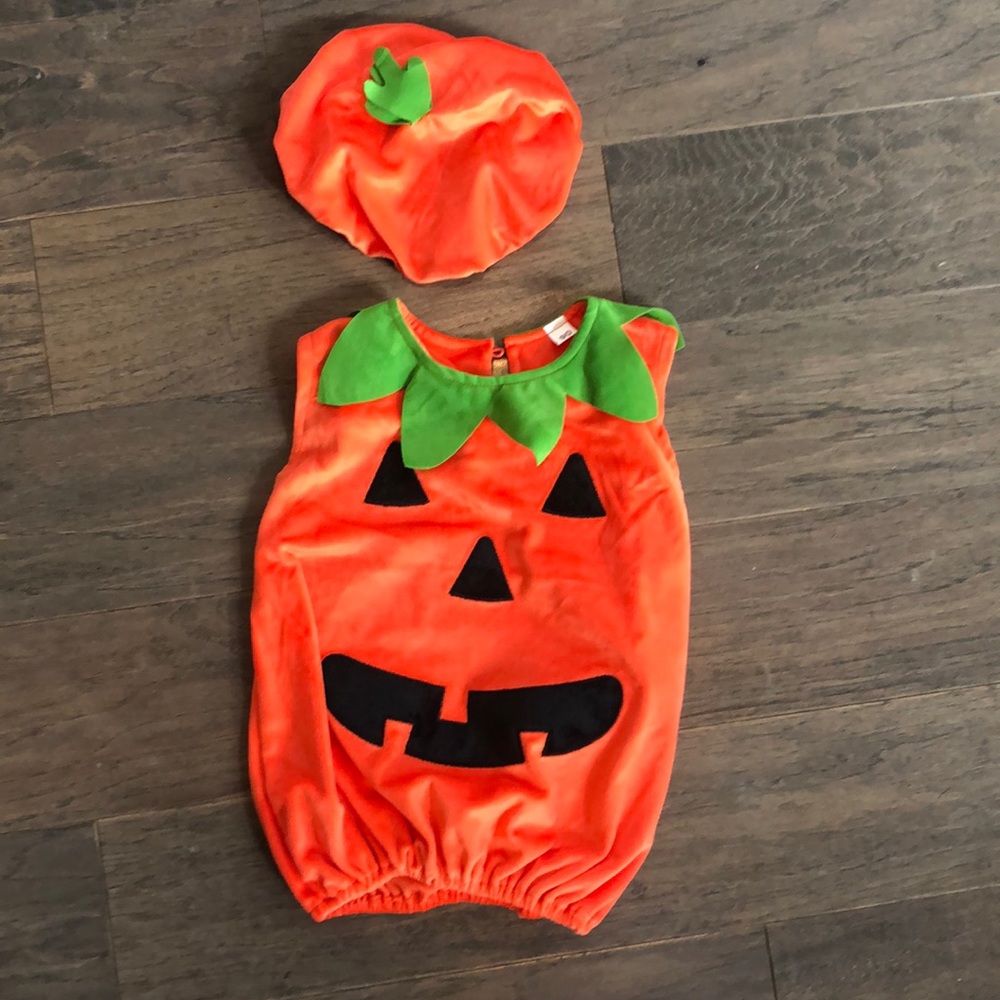 Pumpkin costume